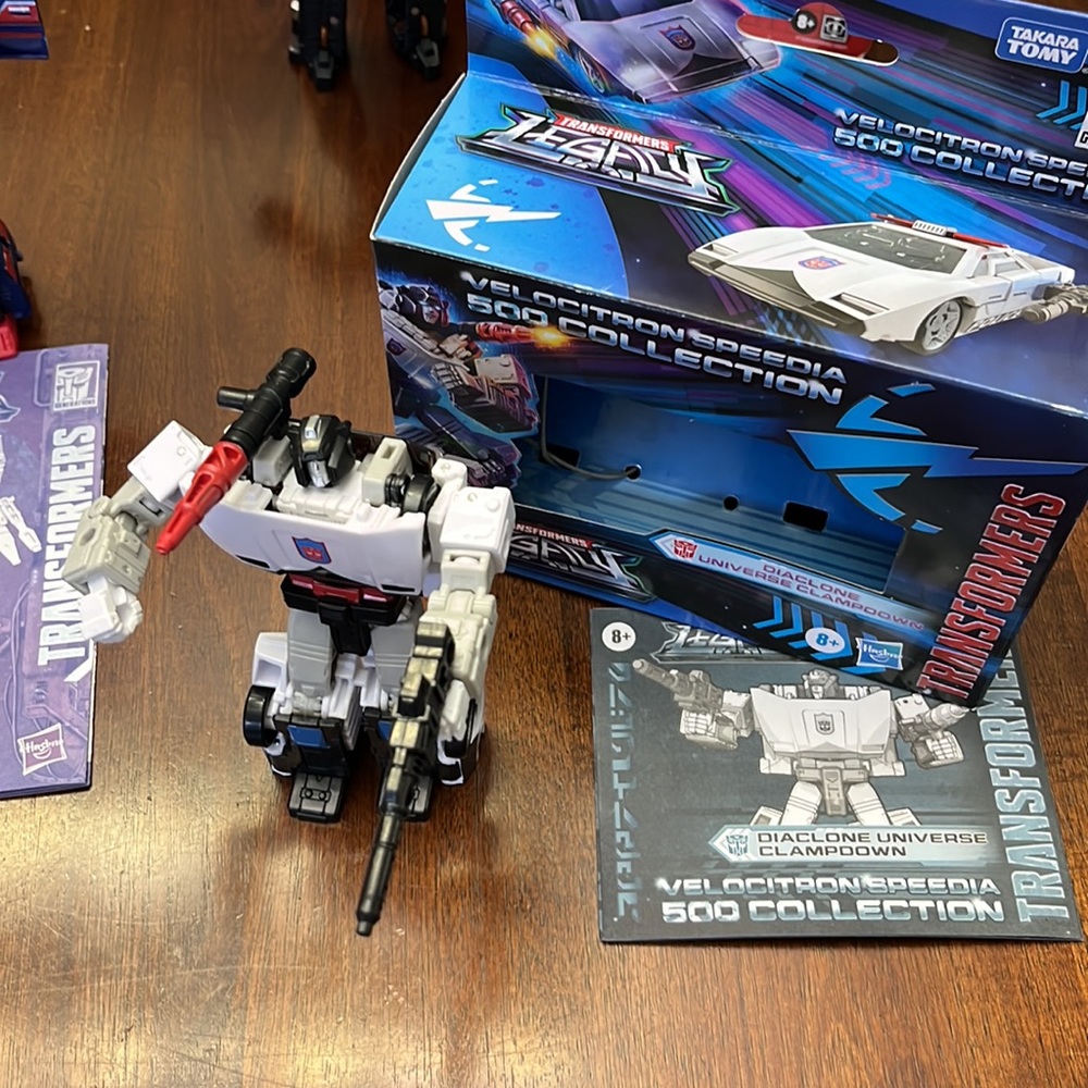 Transformers Galore! - Picture 7 of 8